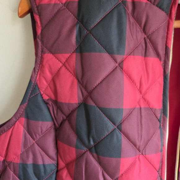 St. John's Bay Kids Quilted Vest - Red and Black - Picture 4 of 7
